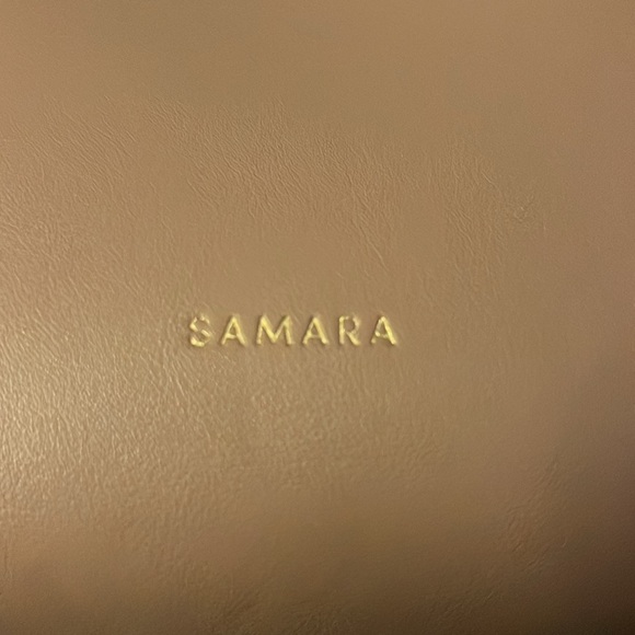 Samara blush bucket style crossbody - Picture 4 of 5